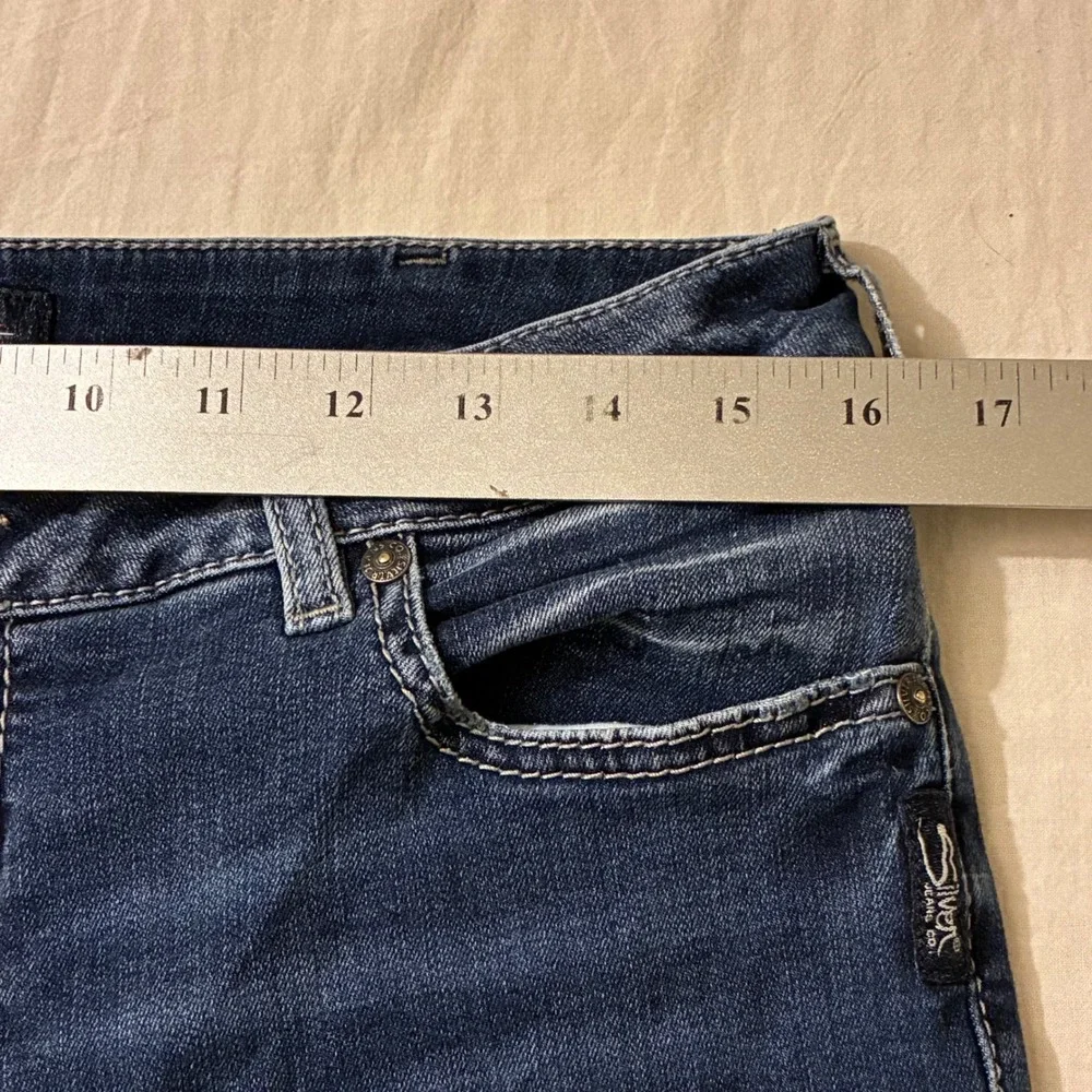 Silver Jeans Co Womens 31 Suki Bermuda Shorts Dark Wash‎ Mid Rise Curvy